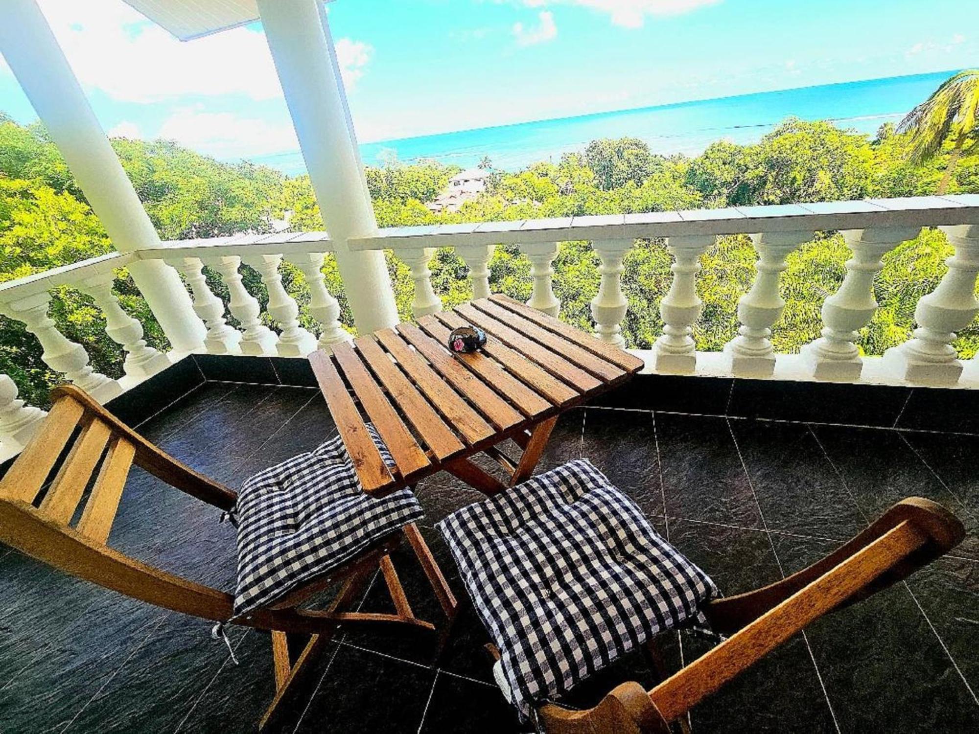 Au Lever Du Soleil Guest House Sea View Au Cap Εξωτερικό φωτογραφία